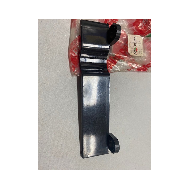 Patino inferiore guidacatena originale Aprilia RS 125 AP8120794