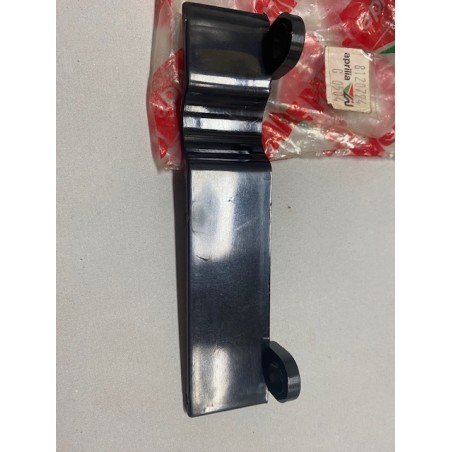 Patino inferiore guidacatena originale Aprilia RS 125 AP8120794