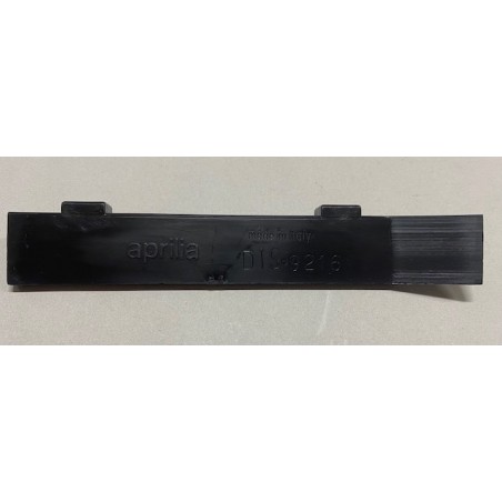 Patino superiore guidacatena originale Aprilia RS 125 AP8120793