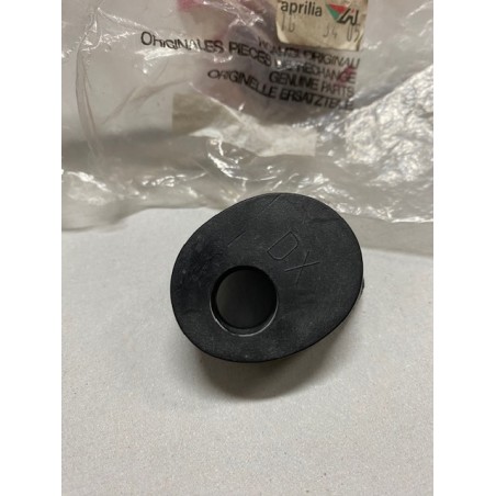 Gommino appoggio specchio destro originale Aprilia AP8220389