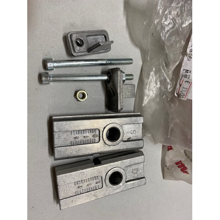 Tendicatena in aluminio foro 12mm originale Malaguti Grizzly 12