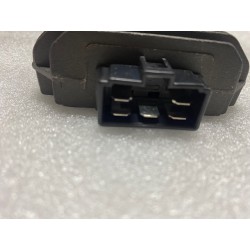 40400146 Regolatore Tensione Piaggio LIBERTY 200 RST -04 / LIBERTY 200 SPORT -06