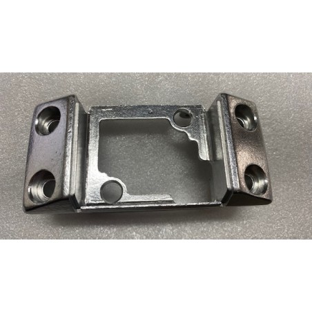 Supporto sup. manubrio - Holder, Handlebar Upper - Honda VT500C 53131-MF5-750
