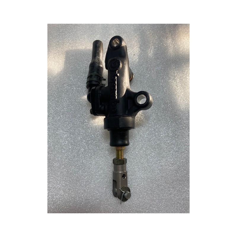POMPA FRENO POST REAR BRAKE MASTER CYLINDER YAMAHA TZR 125 R1 R6 3TU-2583V-01