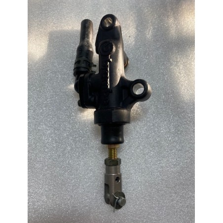 POMPA FRENO POST REAR BRAKE MASTER CYLINDER YAMAHA TZR 125 R1 R6 3TU-2583V-01